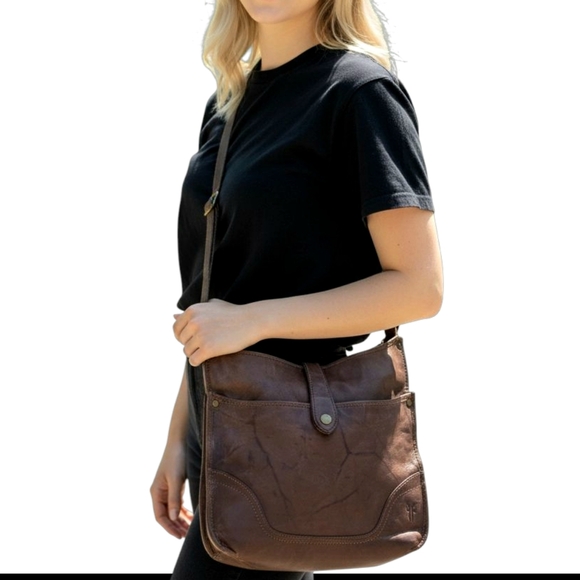 Frye Campus Leather Shoulder Bag EUC - Picture 1 of 16